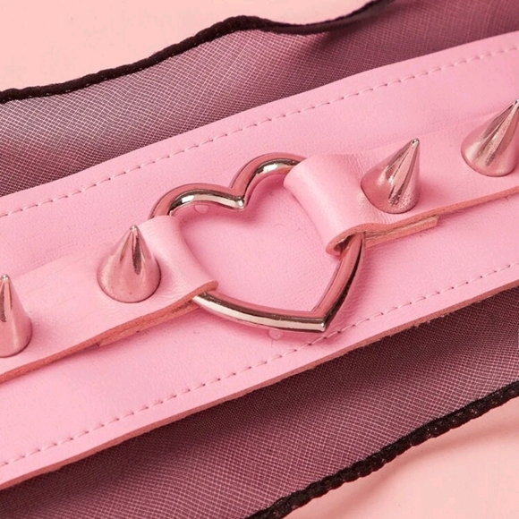 Anime lace bracelet - Picture 2 of 3